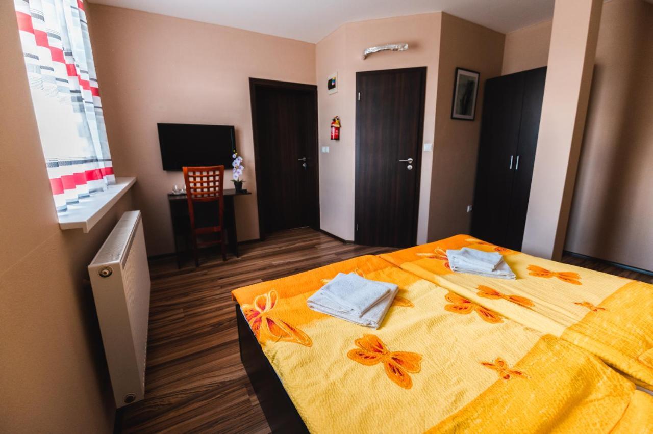 Sarovce Motel Ard מראה חיצוני תמונה