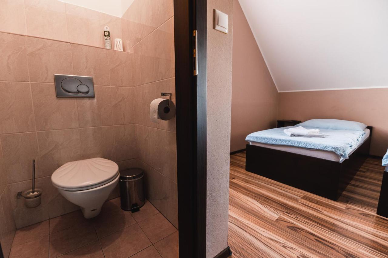 Sarovce Motel Ard מראה חיצוני תמונה