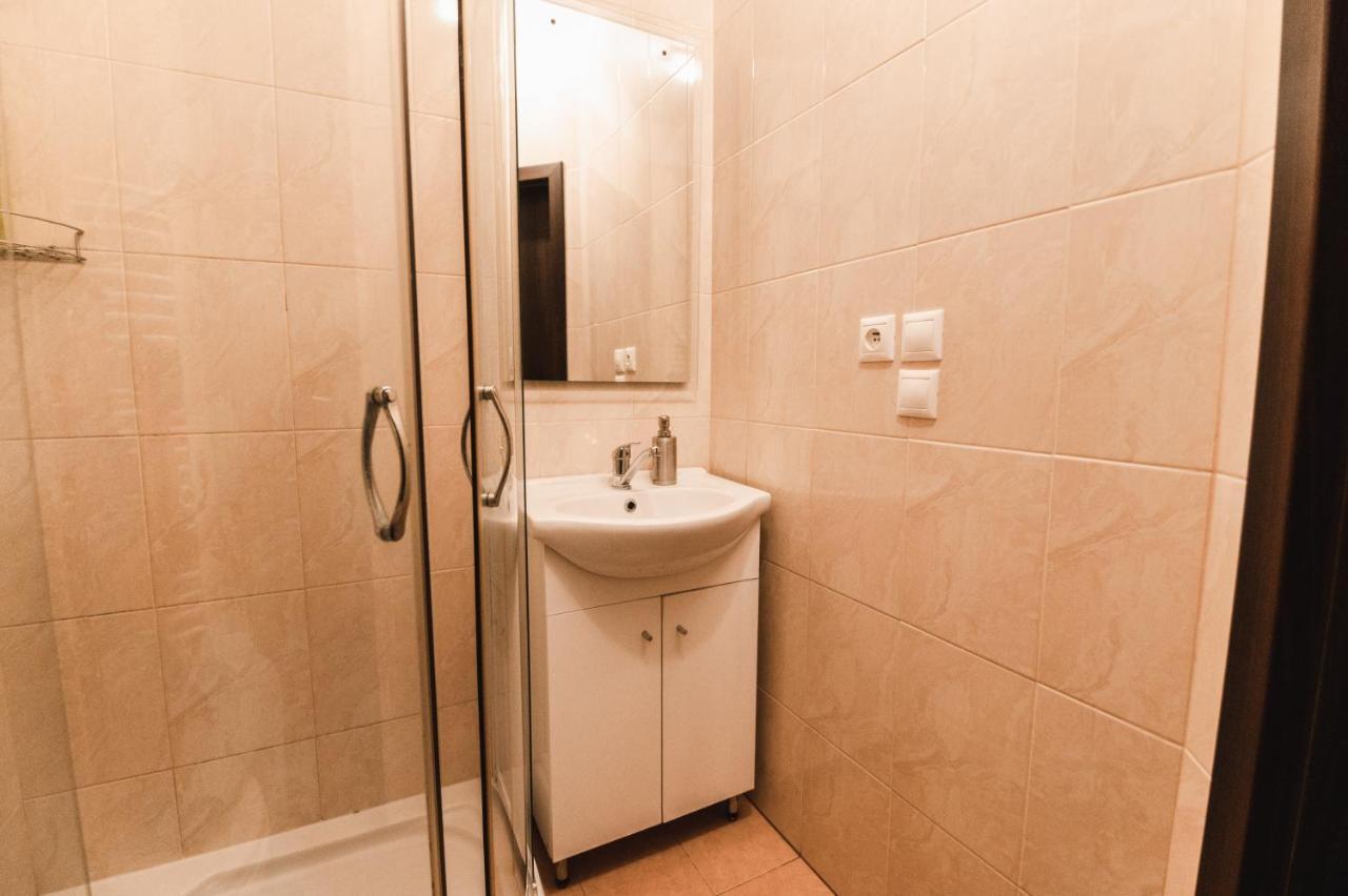 Sarovce Motel Ard מראה חיצוני תמונה