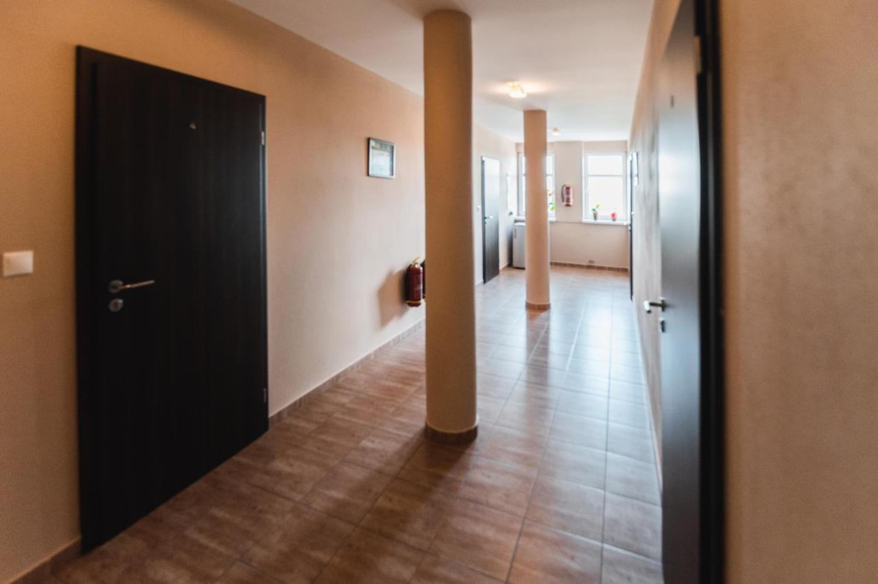 Sarovce Motel Ard מראה חיצוני תמונה